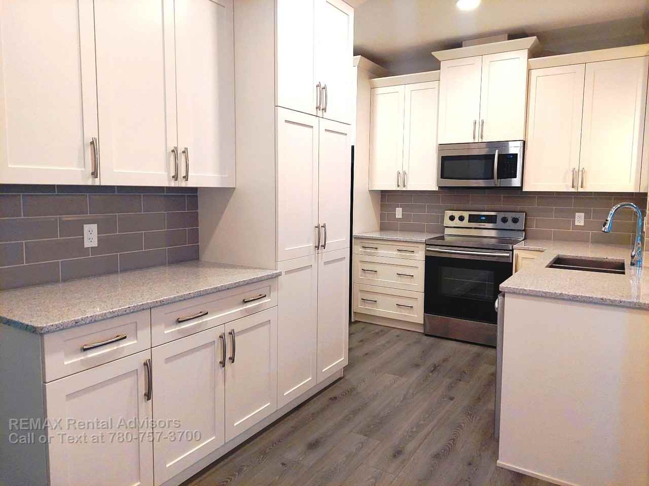 8624 Cushing Pl Sw - Photo 2 of 16