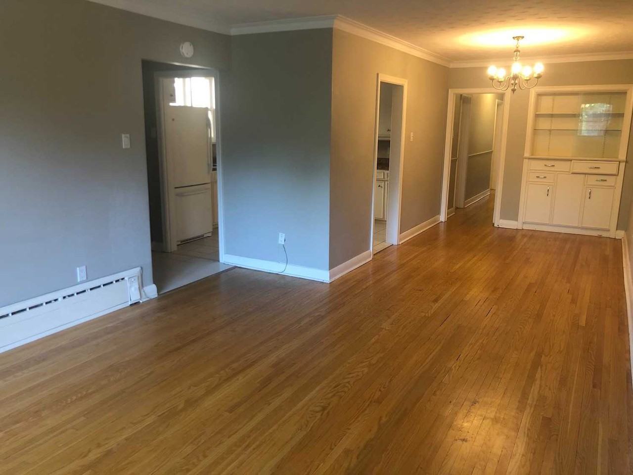 651 Balliol St - Photo 2 of 10