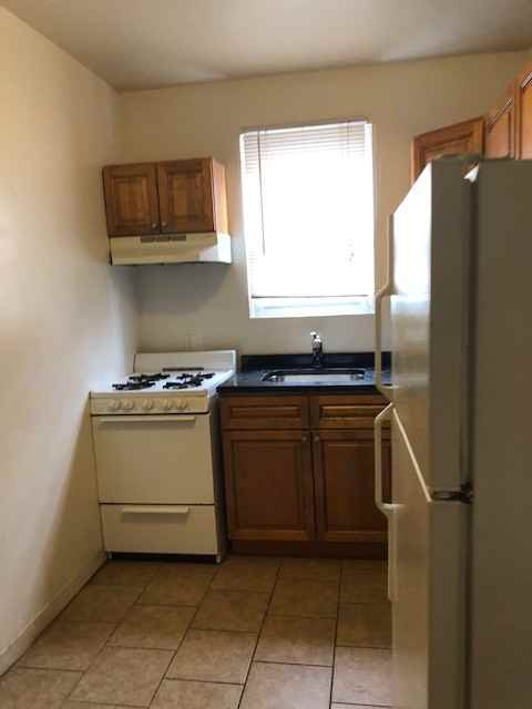 385 Ives St #5 - Photo 7 of 9