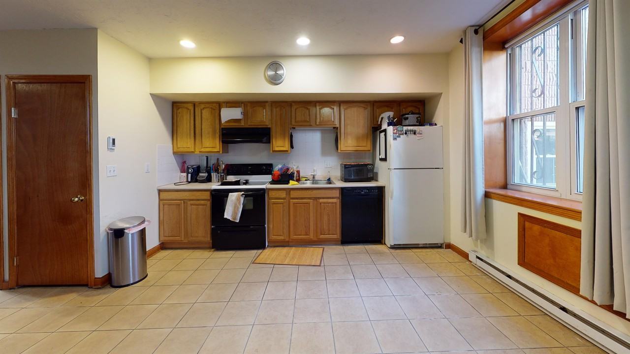 97 Hudson - 197 Hudson #1 - Photo 2 of 11