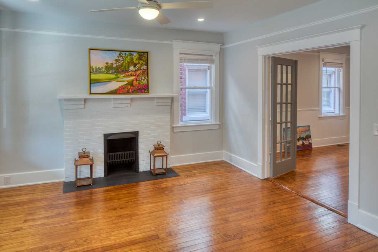 228 W 38th St #1 - Photo 6 of 29