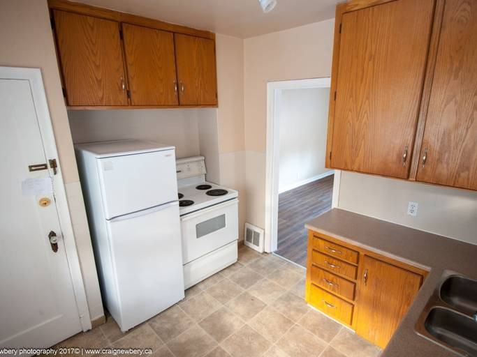 7557 112 Avenue South Nw - Photo 2 of 15