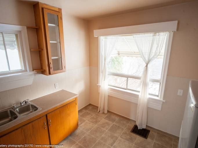 7557 112 Avenue South Nw - Photo 3 of 15