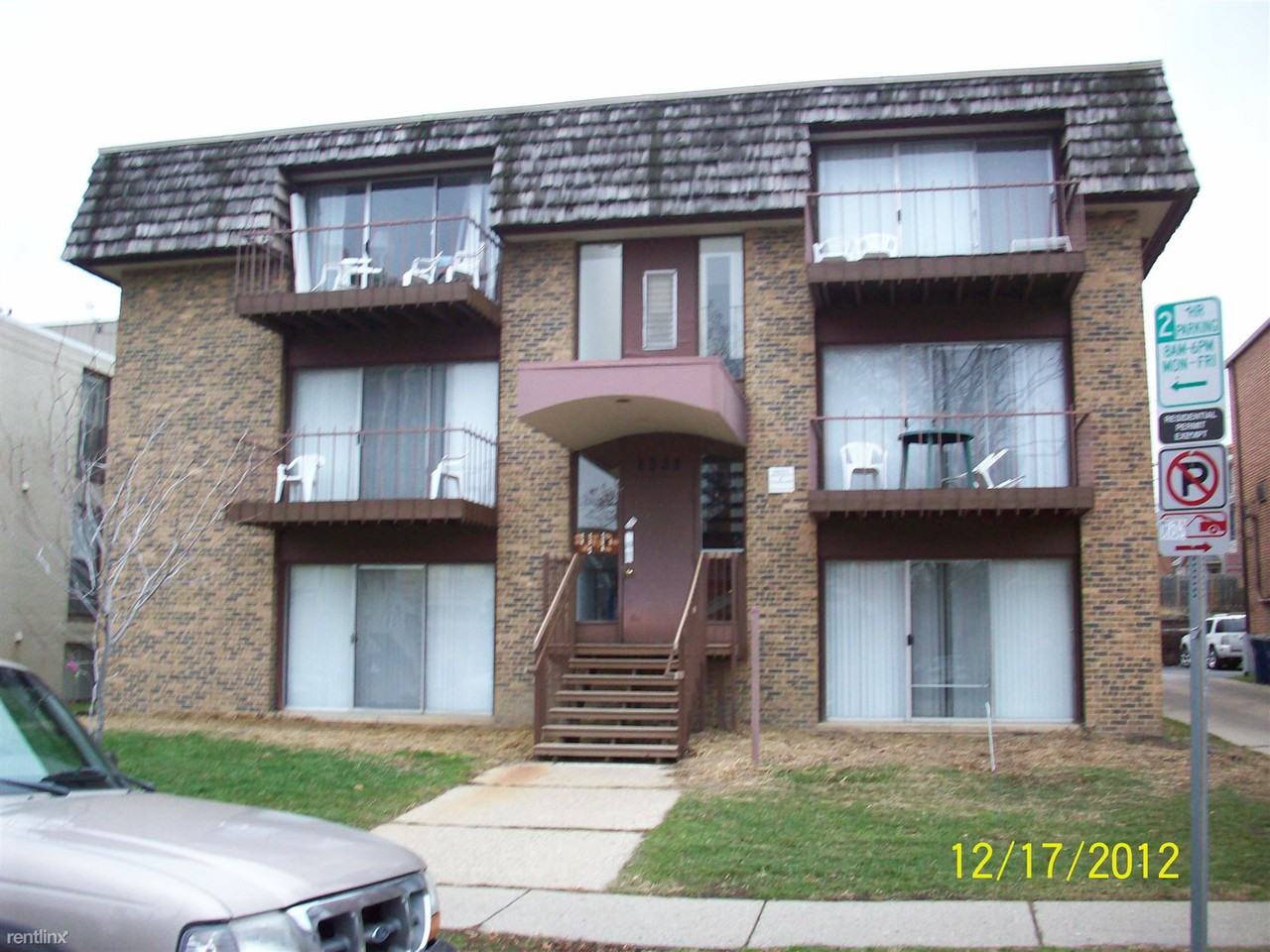 1321 Wilmot St - Photo 3 of 3