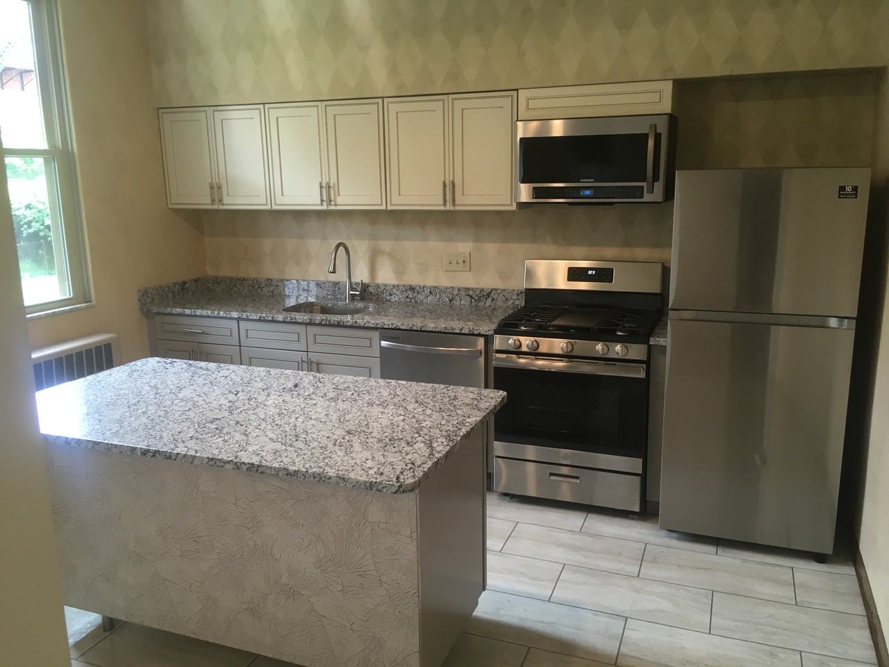745 South Millvale Avenue #1 - Photo 2 of 20
