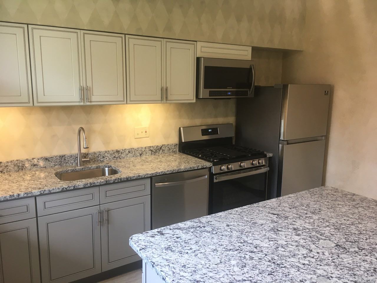 745 South Millvale Avenue #1 - Photo 5 of 20