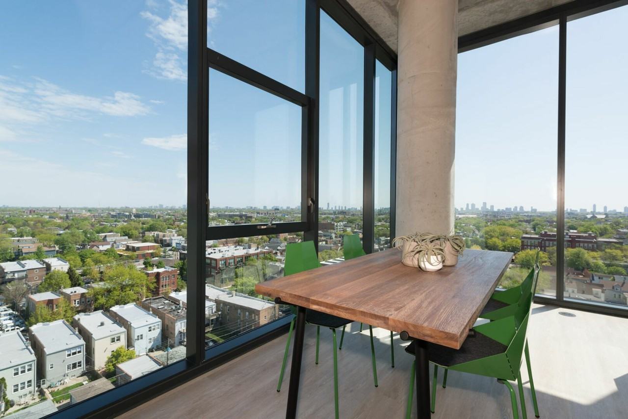 2210 N Washtenaw Ave #907