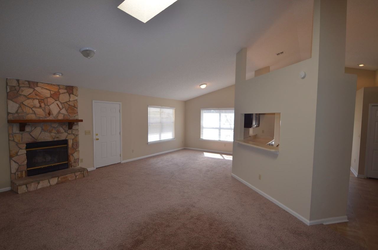 8517 Iron Mill Ct - Photo 3 of 11