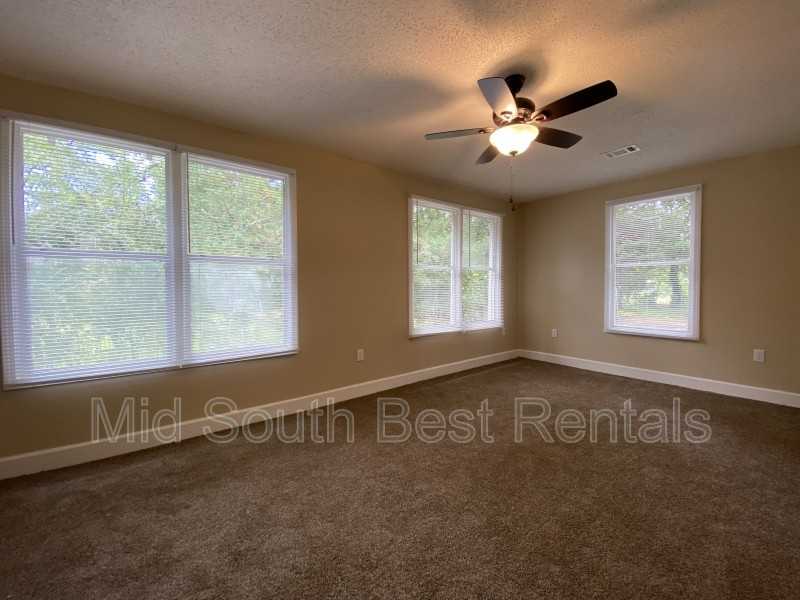 1516 W Long 17th St - Photo 6 of 7