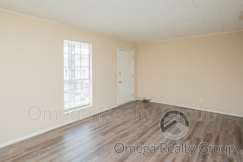 1507 7th Ave #7 - Photo 4 of 25