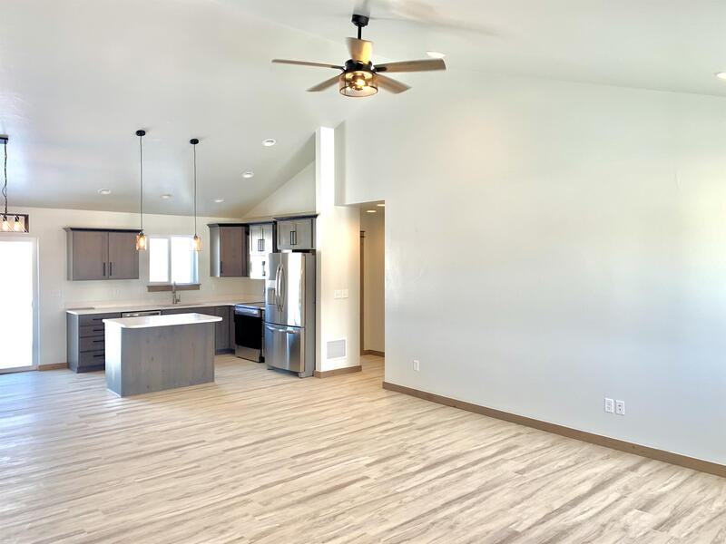 2941 Bullfrog Ct - Photo 5 of 30