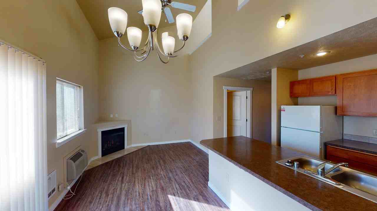 Cedar Crossing - Photo 4 of 29