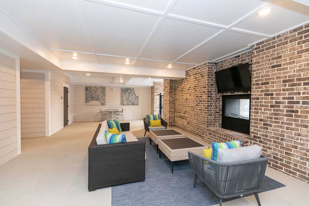 Annabelle on Main - Photo 4 of 41