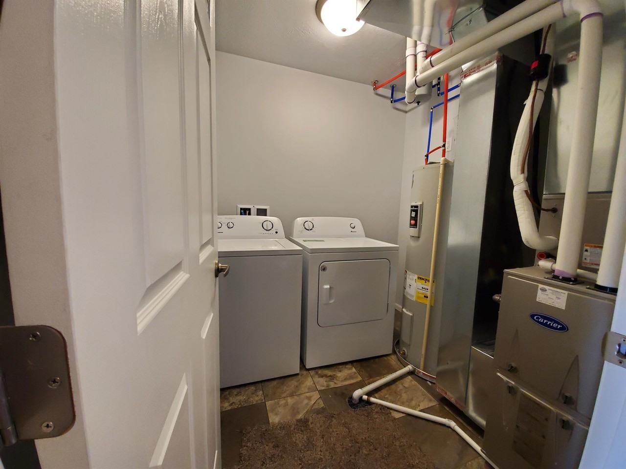 404 North Sioux Boulevard #4 - Photo 6 of 12