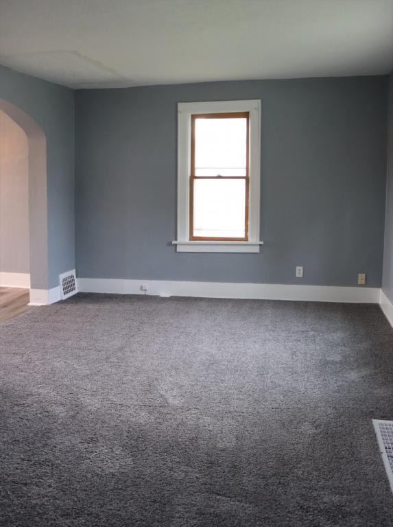 207 New York St - Photo 3 of 15