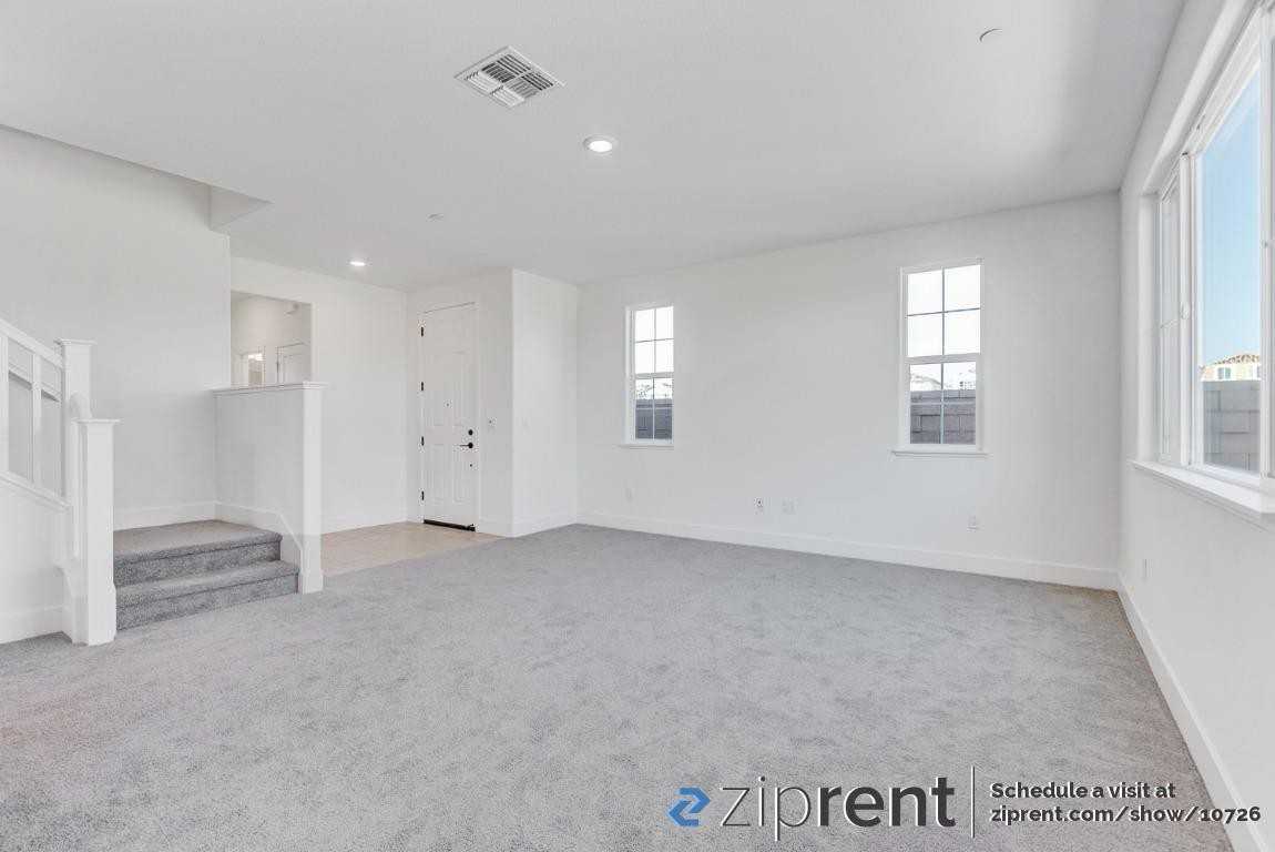 3434 Sassafras Way - Photo 3 of 21