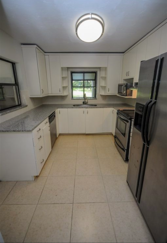 194 Meridianna Dr - Photo 3 of 10