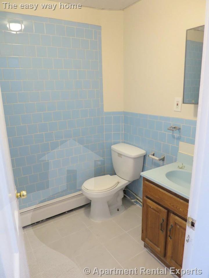 90 Norfolk St #4 - Photo 5 of 13