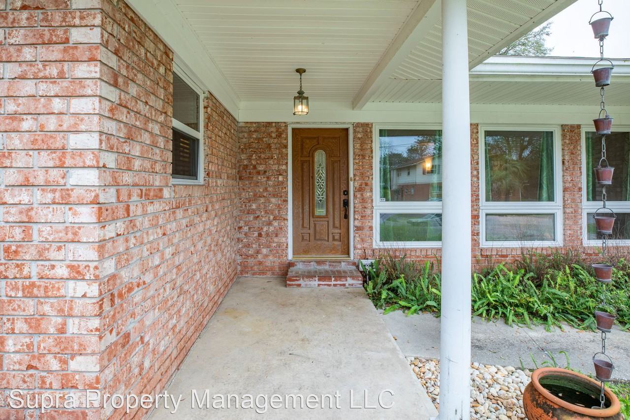 3332 Picadilly Ln - Photo 3 of 21