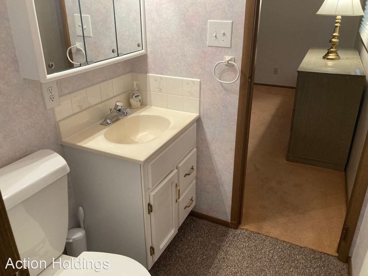 320 Campbell Ave - Photo 2 of 3