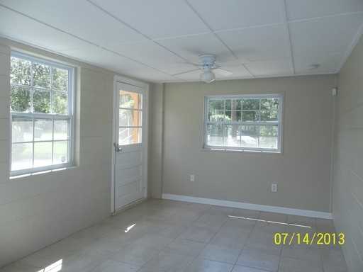 1333 Orchid Ave - Photo 2 of 9