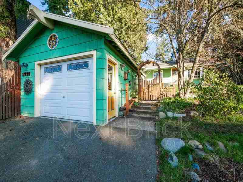 9730 46th Ave Ne - Photo 2 of 17