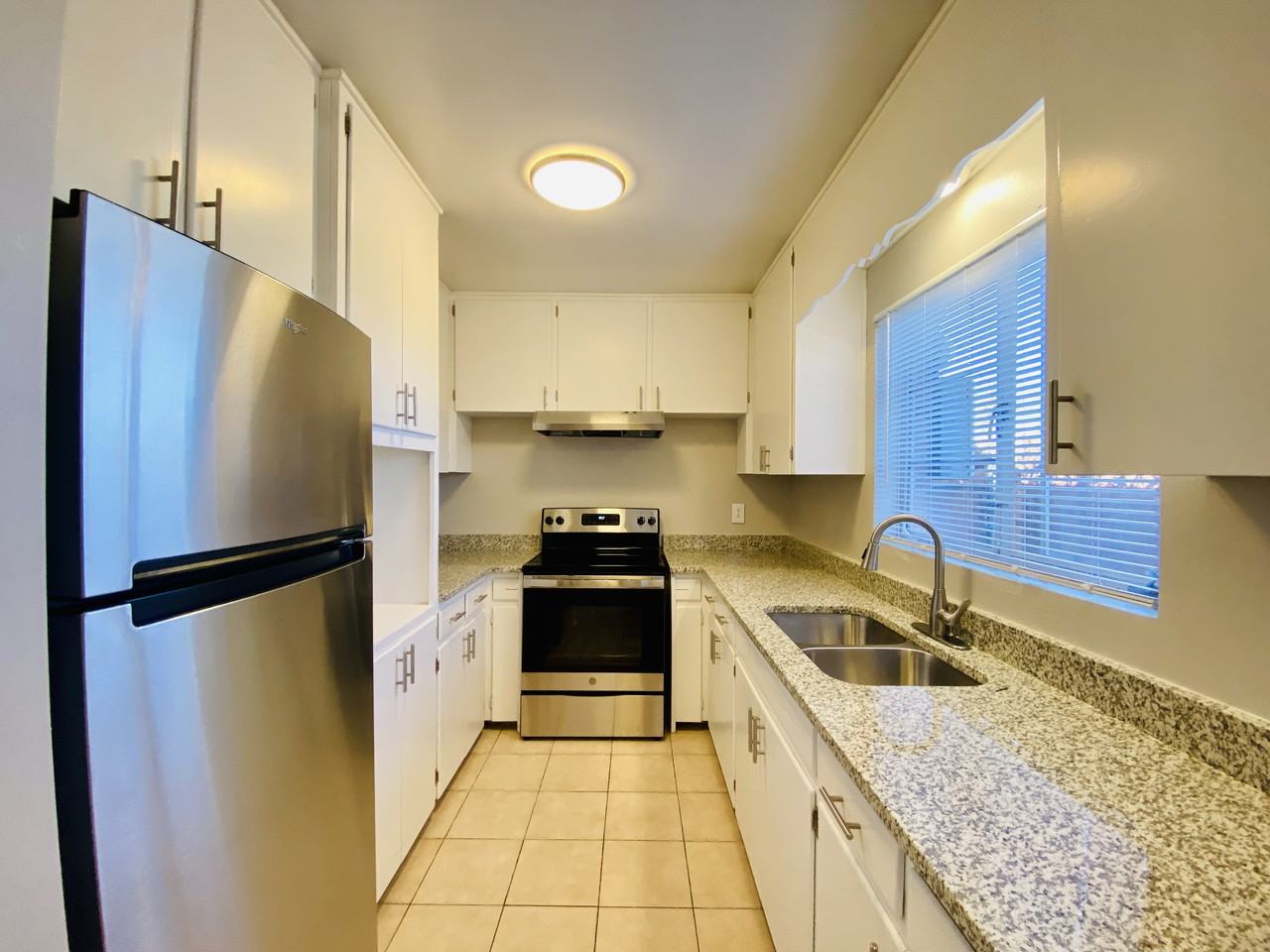 2701 E Copper St - Photo 3 of 4