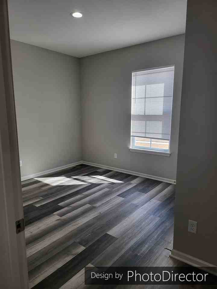 10202 Siena Dr - Photo 3 of 27