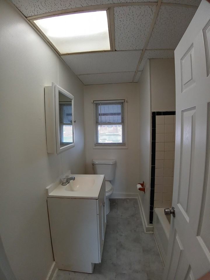 3810 Saint Margaret St - Photo 2 of 5
