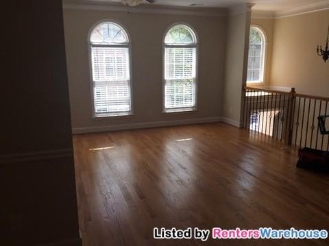 11062 Lorin Way - Photo 2 of 12