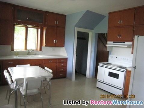 1494 175th St - Photo 2 of 12