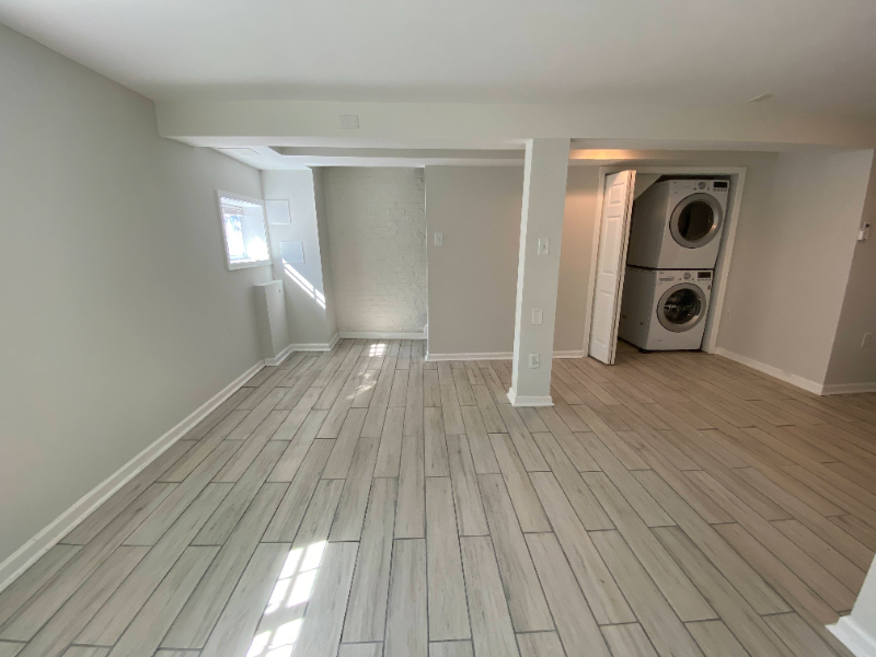 220 Ascot Pl Ne - Photo 2 of 13