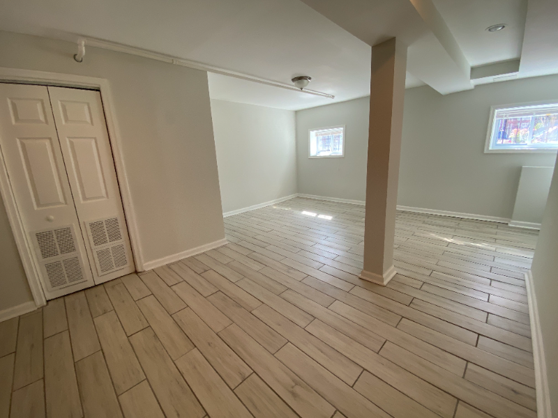 220 Ascot Pl Ne - Photo 4 of 13