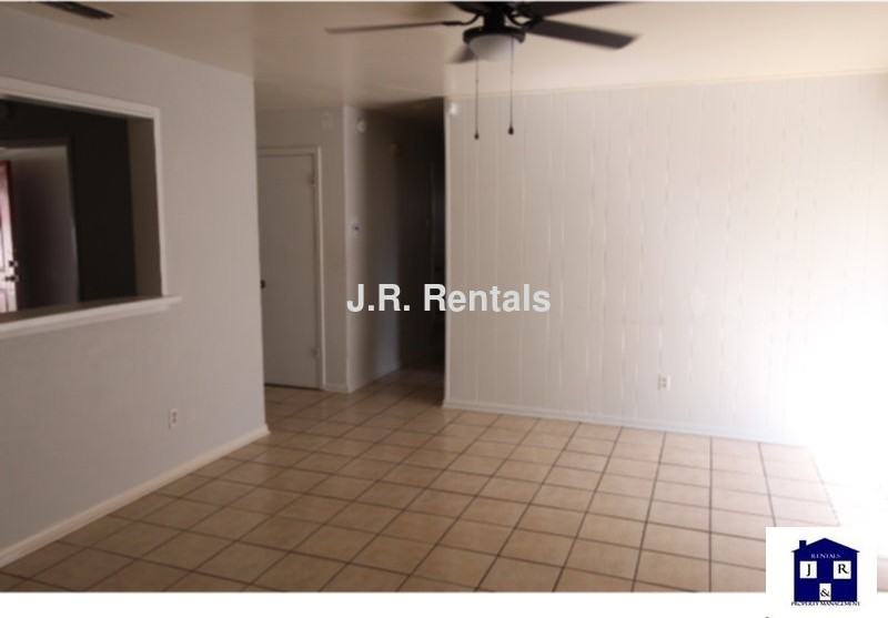 1106 Pack Ave - Photo 4 of 33