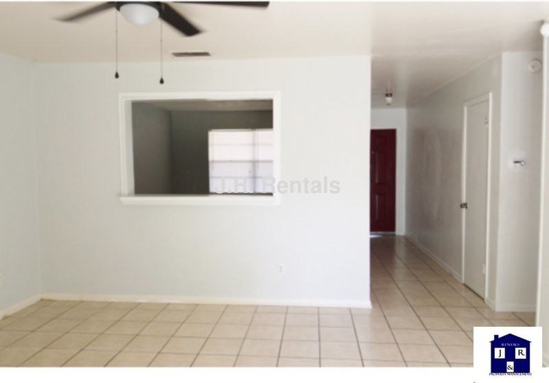 1106 Pack Ave - Photo 6 of 33