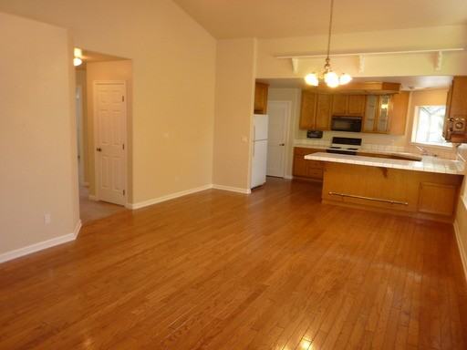 3410 Rachel Ct - Photo 3 of 5