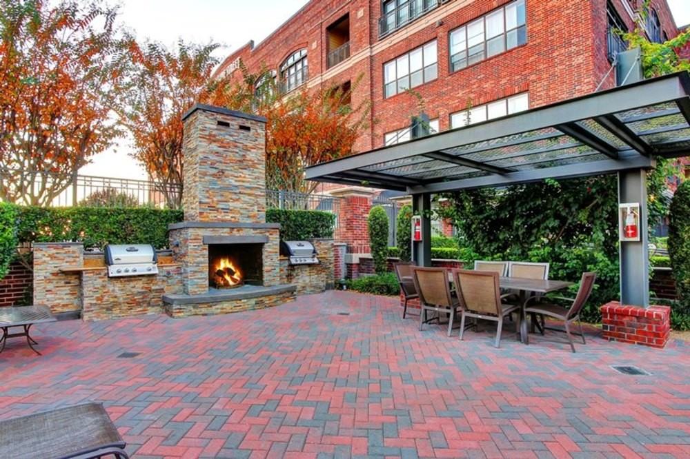 Sabine St #584W - Photo 3 of 9