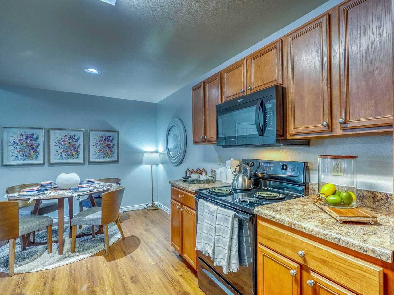 Advenir at Mayfield - Photo 4 of 21