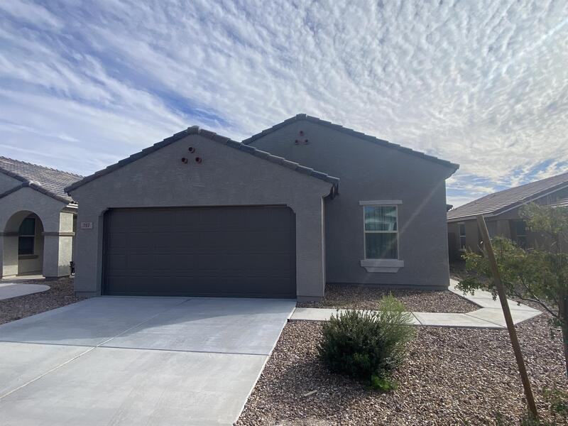 757 W Kingman Dr - Photo 2 of 22