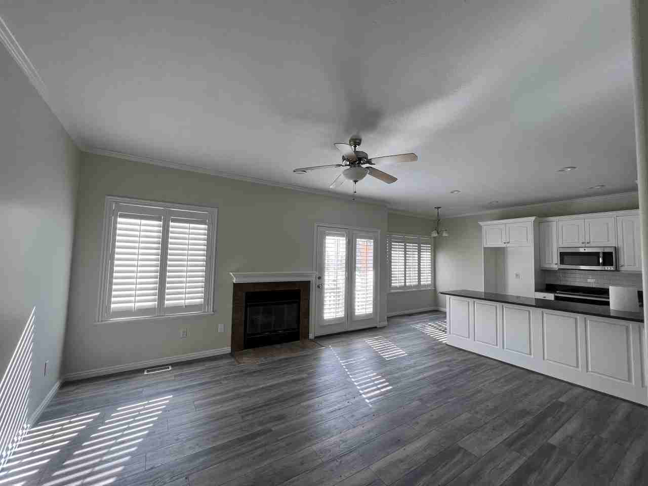 202 E White Spruce Cv #1 - Photo 2 of 28