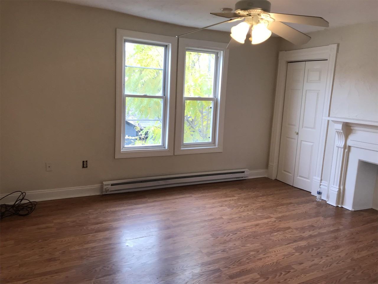 320 Holland Ave #320 - Photo 3 of 13