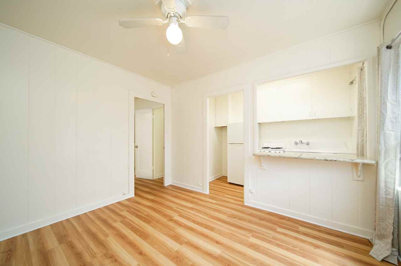 1875 Kapiolani Blvd - Photo 2 of 13