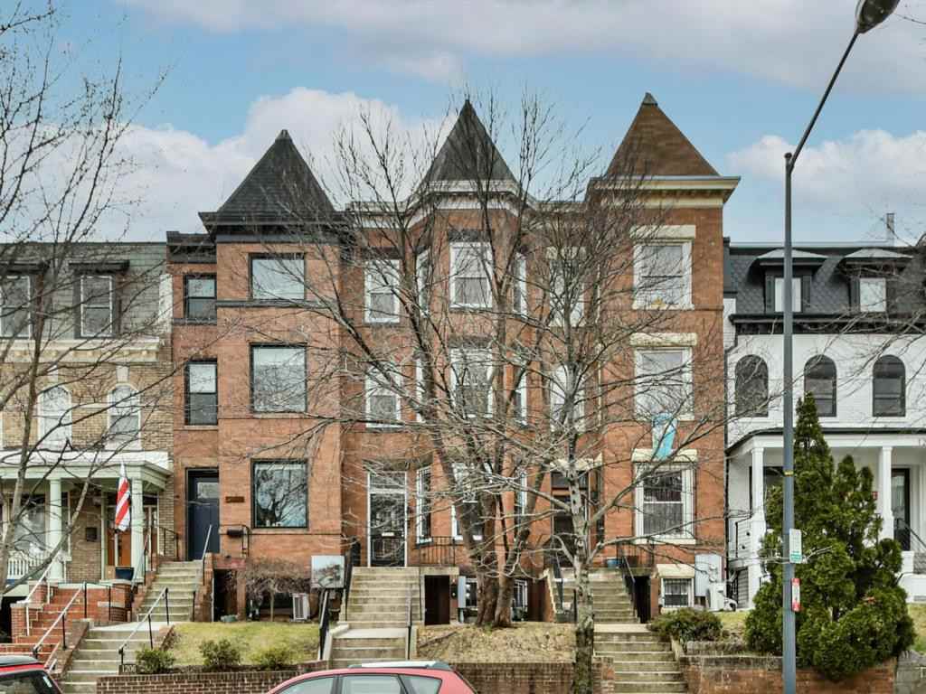 1208 Fairmont St Nw - Photo 2 of 48