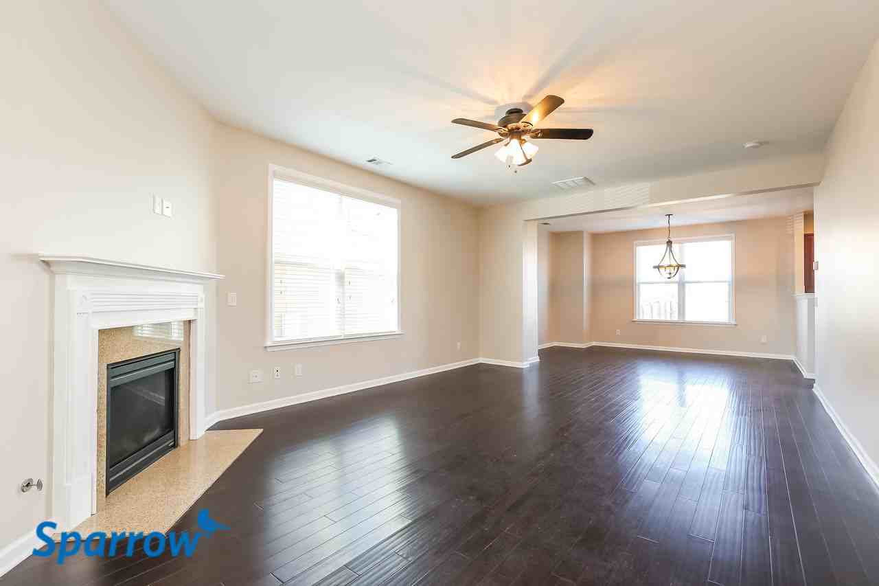 1700 Stonewater Dr - Photo 3 of 15