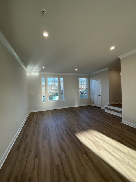 158 Bishop Way - Photo 3 of 19