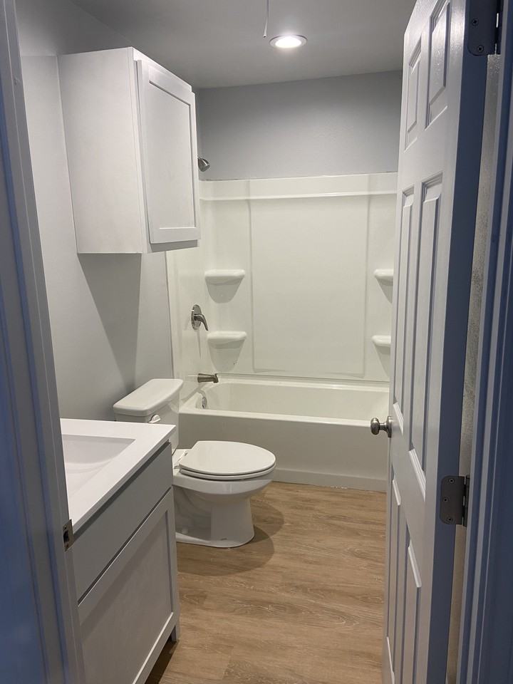 1103 Avenue G #1103 - Photo 3 of 7