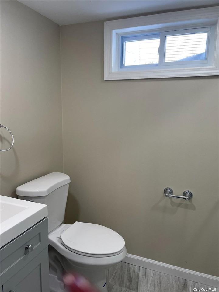 7 Clarissa Dr - Photo 3 of 12