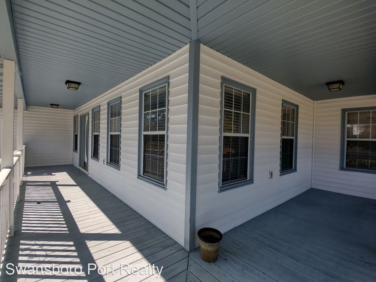 159 Longwood Dr - Photo 2 of 20