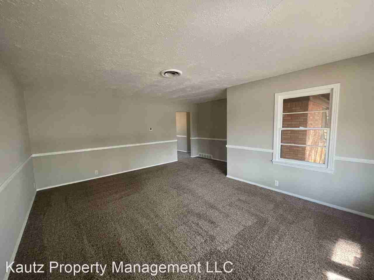 1133 Western Blvd - Photo 3 of 9