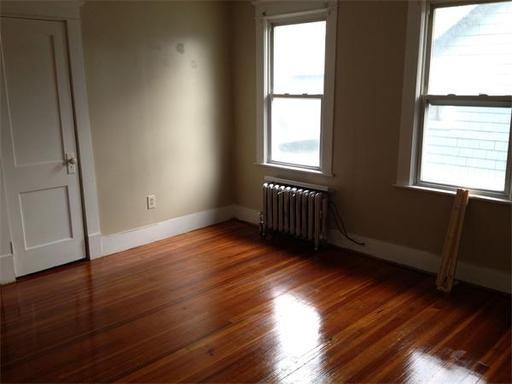 947 Berkshire Ave - Photo 2 of 8